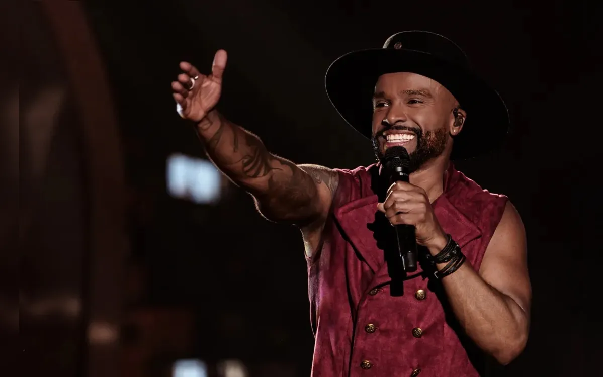 Alexandre Pires apresenta show “Pagonejo Bão” em Lauro de Freitas neste sábado