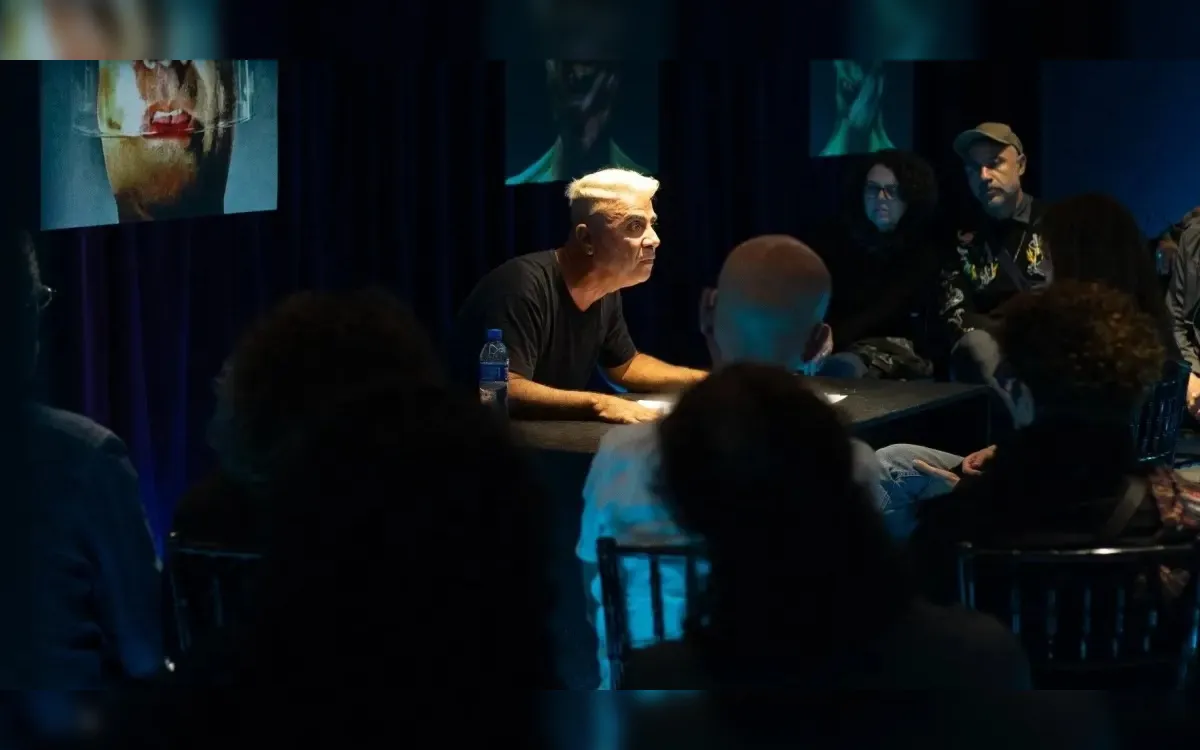 Fause Haten lança livro e reestreia o monólogo homônimo “Eu Sou Um Monstro”