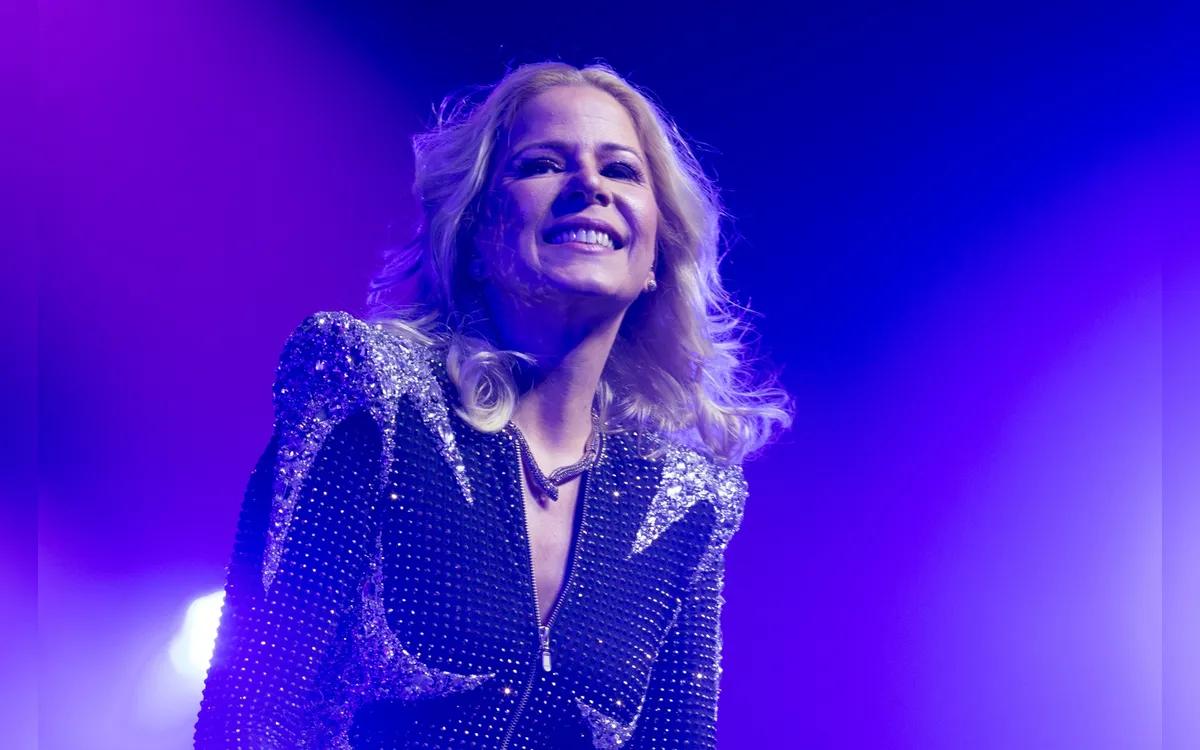 Paula Toller comemora 40 anos de carreira com show na Concha em Salvador