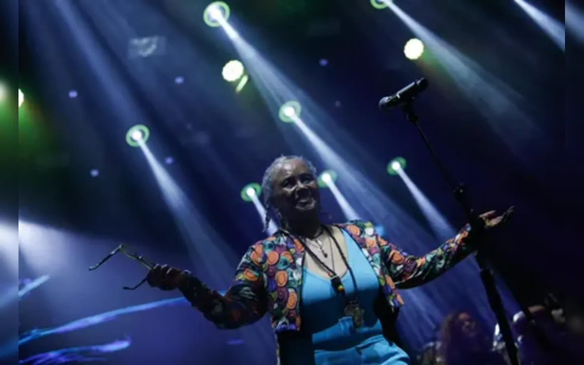 Sandra Sá explica mudança no nome: “Tiro e ponho a hora que quiser”