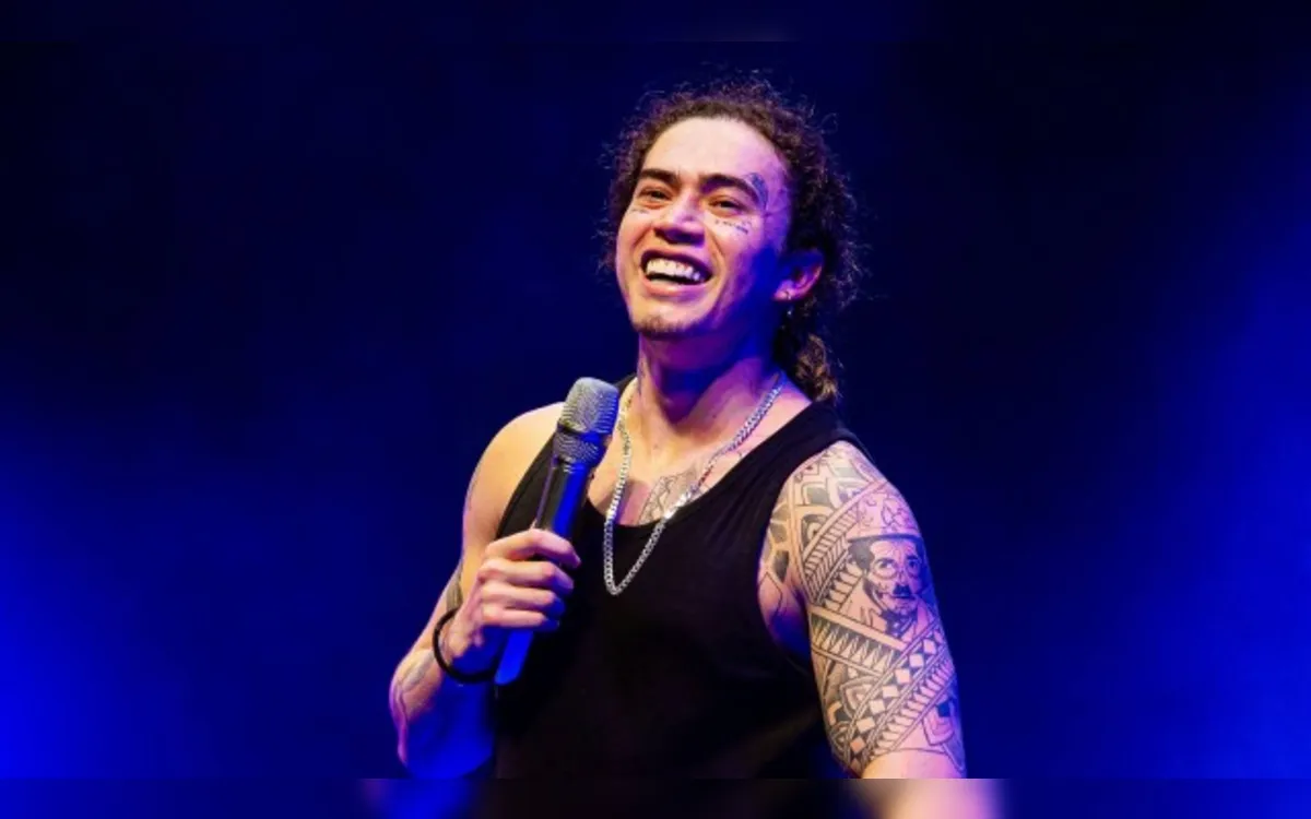 Whindersson apresenta espetáculo "Isso não é um culto" em Salvador