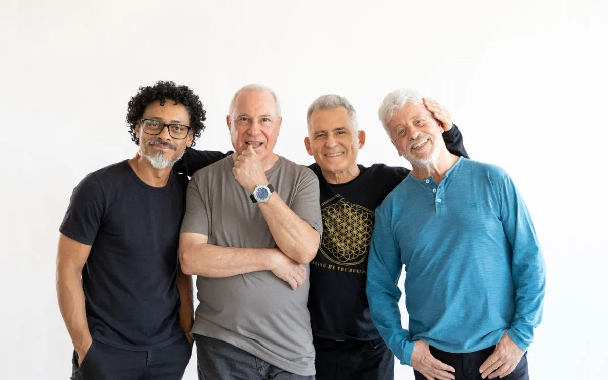 PHOLHAS celebra 56 anos de carreira em show especial no Sesc Casa do Comércio