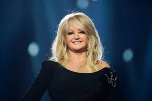  Adeus, Bonnie Tyler! Fãs lotam clipe de 'Total Eclipse of the Heart' no YouTube
