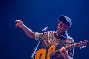 Fagner traz a Salvador show com clássicos de mais de 50 anos de carreira