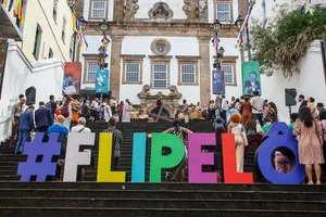 Flipelô anuncia Gregório Duvivier e divulga programação completa