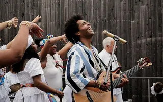 Ex-jogador de futebol baiano promove evento afro-cultural na França