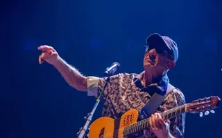 Fagner traz a Salvador show com clássicos de mais de 50 anos de carreira