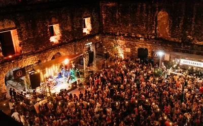 Imagem ilustrativa da imagem Biergarten retorna ao Trapiche Barnabé em julho com edição especial