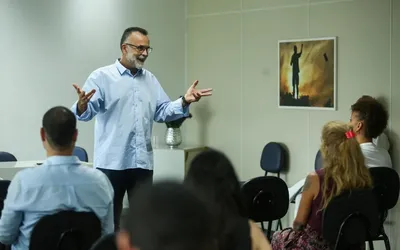 Imagem ilustrativa da imagem Festival A TARDE FM promove oficinas para fortalecer rádio e produção musical