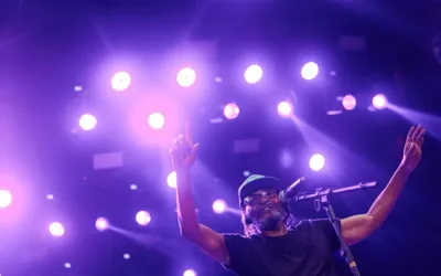 Imagem ilustrativa da imagem "Me sinto privilegiado por estar aqui", declara Edson Gomes na Arena A TARDE