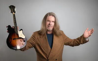 Imagem ilustrativa da imagem Humberto Gessinger encerra turnê em Salvador