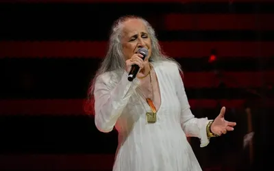 Imagem ilustrativa da imagem Maria Bethânia celebra 80 anos com legado histórico na música brasileira