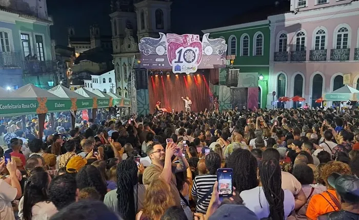Flipelô bate recorde e reúne mais de 330 mil pessoas no Centro Histórico