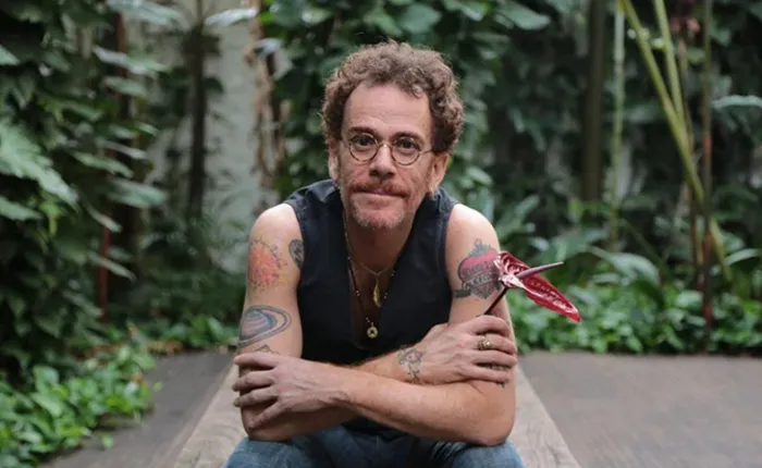 Nando Reis é o convidado do Conversa Brasileira, na A TARDE FM, neste domingo