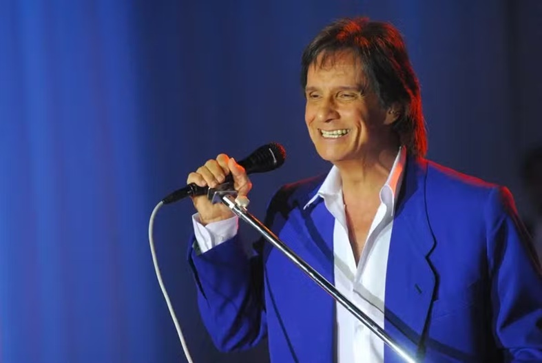 Imagem ilustrativa da imagem Roberto Carlos encerra Natal Luz com show gratuito em Salvador