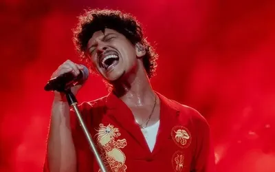 Imagem ilustrativa da imagem Bruno Mars anuncia mais quatro shows extras no Brasil
