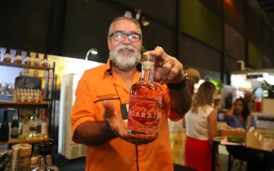 Imagem ilustrativa da imagem Cachaça com acarajé faz sucesso no Summit Made in Bahia