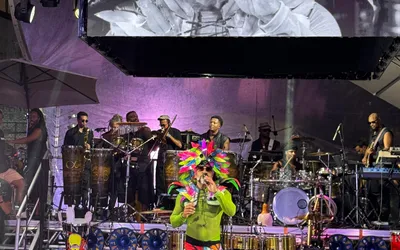 Imagem ilustrativa da imagem Carlinhos Brown reabre Candyall Guetho Square com ingressos esgotados