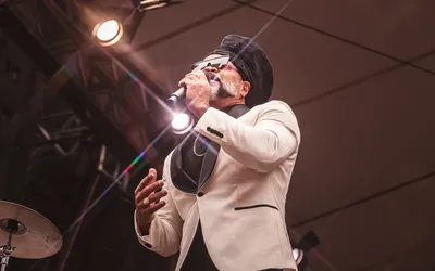 Imagem ilustrativa da imagem Carlinhos Brown se reúne com Orquestra Ouro Preto em Salvador