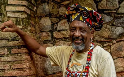 Imagem ilustrativa da imagem Culinária Musical traz samba de roda para Casa do Benin