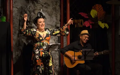 Imagem ilustrativa da imagem Espetáculo Chiquita com Dendê estreia 2ª temporada no Teatro Molière