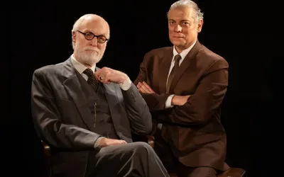 Imagem ilustrativa da imagem Espetáculo apresenta um embate filosófico sobre o sentido da vida