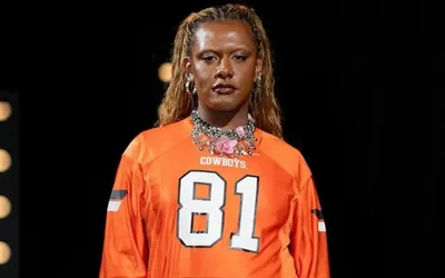 Imagem ilustrativa da imagem Liniker divulga data de abertura de vendas para show em Salvador