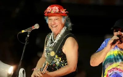 Imagem ilustrativa da imagem Papo Reto: Armandinho critica novidades no Carnaval