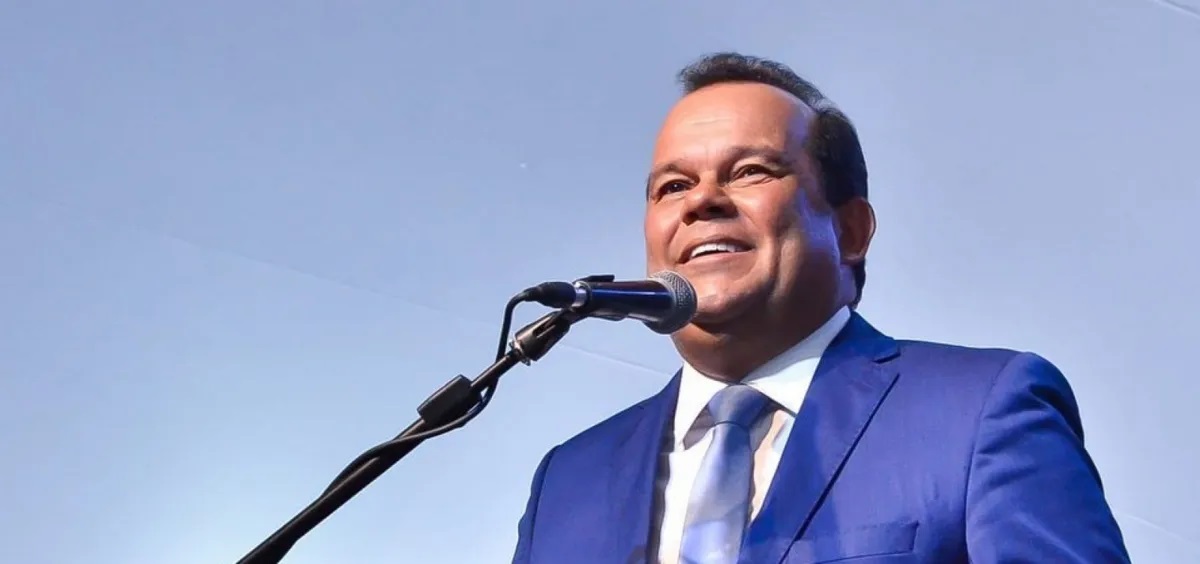Imagem ilustrativa da imagem Candidato à prefeitura, Geraldo Jr. concede entrevista em A TARDE FM