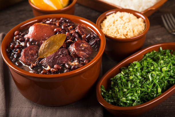Imagem ilustrativa da imagem Caramurê realiza Feijoada de Natal com música ao vivo