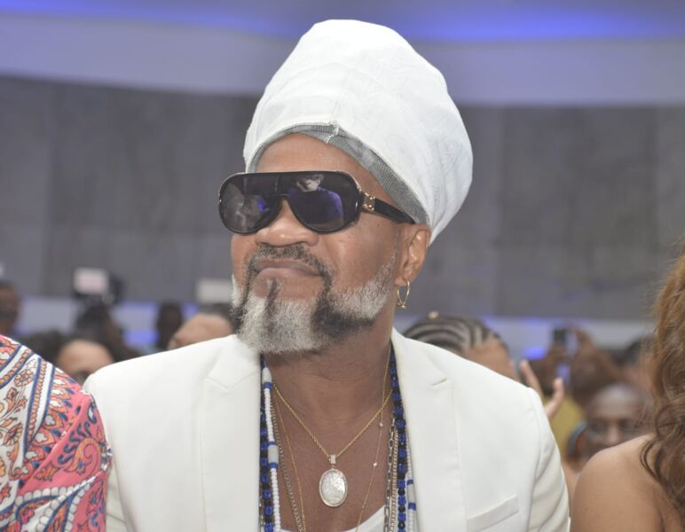 Imagem ilustrativa da imagem Brown pede paz no Carnaval e anuncia retorno do Camarote Andante